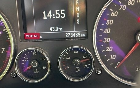 Volkswagen Touareg III, 2004 год, 900 000 рублей, 3 фотография