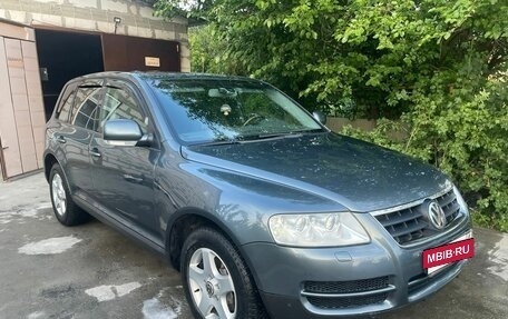 Volkswagen Touareg III, 2004 год, 900 000 рублей, 12 фотография