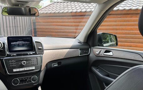 Mercedes-Benz GLE, 2015 год, 4 000 000 рублей, 23 фотография