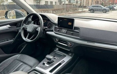 Audi Q5, 2019 год, 2 700 000 рублей, 23 фотография