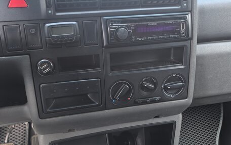 Volkswagen Caravelle T4, 2001 год, 1 300 000 рублей, 10 фотография
