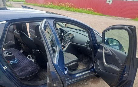 Opel Astra J, 2011 год, 800 000 рублей, 5 фотография
