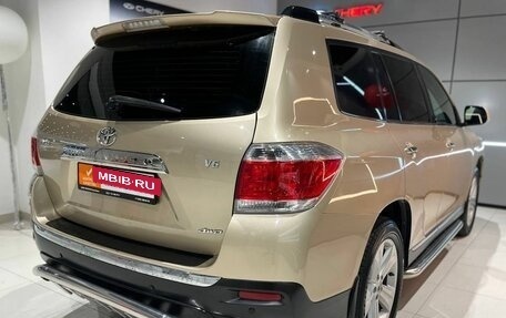 Toyota Highlander III, 2012 год, 2 300 000 рублей, 5 фотография