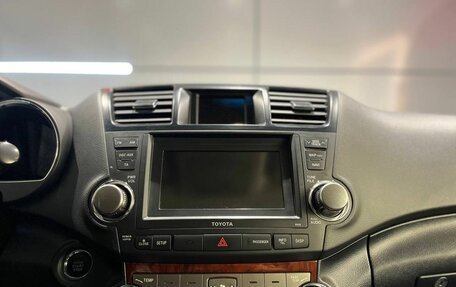 Toyota Highlander III, 2012 год, 2 300 000 рублей, 14 фотография
