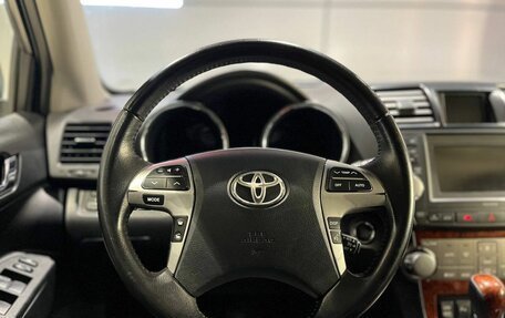 Toyota Highlander III, 2012 год, 2 300 000 рублей, 13 фотография