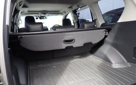 Toyota Land Cruiser Prado 150 рестайлинг 2, 2018 год, 4 780 000 рублей, 7 фотография