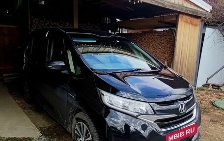 Honda Freed II, 2017 год, 1 450 000 рублей, 3 фотография