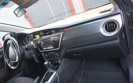 Toyota Auris II, 2013 год, 1 200 000 рублей, 2 фотография