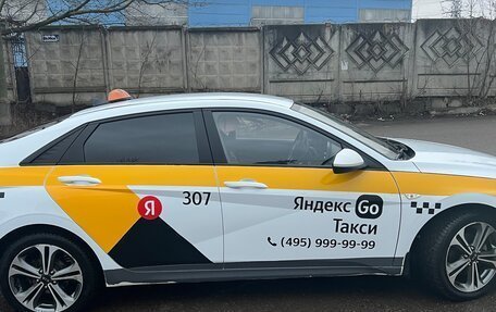 Hyundai Elantra, 2021 год, 1 380 000 рублей, 2 фотография