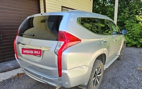 Mitsubishi Pajero Sport III рестайлинг, 2017 год, 2 990 000 рублей, 6 фотография