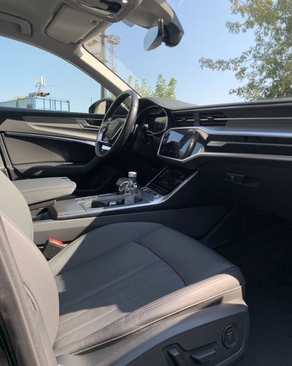Audi A6, 2022 год, 3 900 000 рублей, 7 фотография