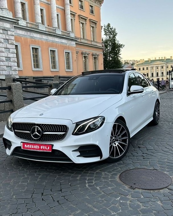 Mercedes-Benz E-Класс, 2016 год, 3 080 000 рублей, 1 фотография