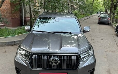 Toyota Land Cruiser Prado 150 рестайлинг 2, 2019 год, 6 000 000 рублей, 2 фотография