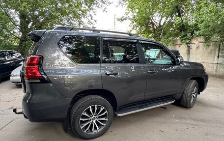 Toyota Land Cruiser Prado 150 рестайлинг 2, 2019 год, 6 000 000 рублей, 9 фотография