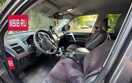 Toyota Land Cruiser Prado 150 рестайлинг 2, 2019 год, 6 000 000 рублей, 17 фотография