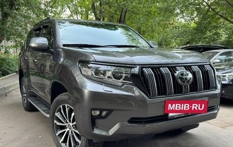 Toyota Land Cruiser Prado 150 рестайлинг 2, 2019 год, 6 000 000 рублей, 6 фотография