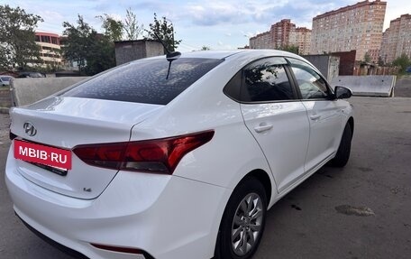 Hyundai Solaris II рестайлинг, 2019 год, 1 690 000 рублей, 8 фотография