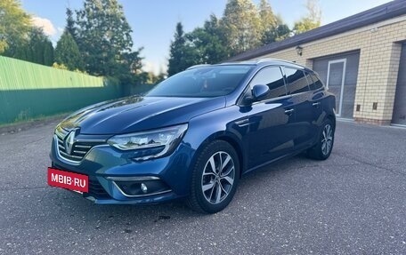 Renault Megane IV, 2017 год, 1 780 000 рублей, 4 фотография