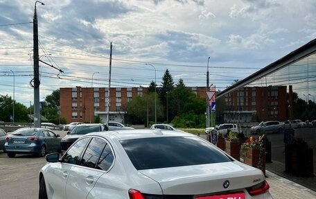 BMW 3 серия, 2019 год, 3 100 000 рублей, 4 фотография