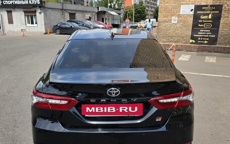 Toyota Camry, 2021 год, 3 350 000 рублей, 3 фотография