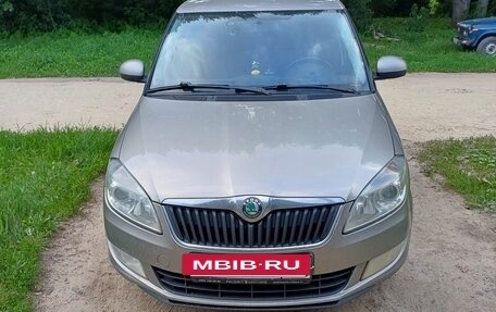 Skoda Fabia II, 2011 год, 600 000 рублей, 4 фотография