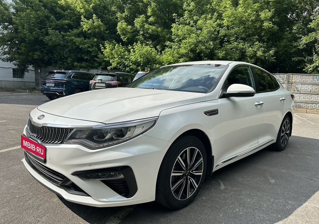 KIA Optima, 2019 год, 2 080 000 рублей, 3 фотография