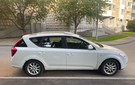 KIA cee'd I рестайлинг, 2008 год, 730 000 рублей, 2 фотография
