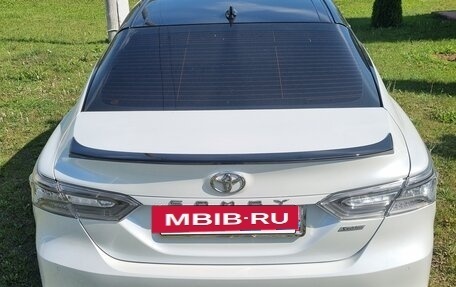 Toyota Camry, 2020 год, 2 950 000 рублей, 2 фотография