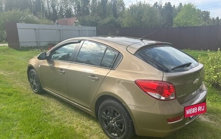 Chevrolet Cruze II, 2013 год, 700 000 рублей, 3 фотография