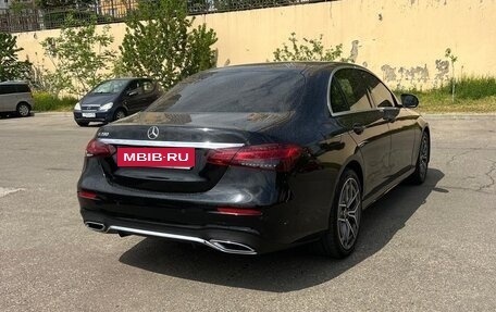 Mercedes-Benz E-Класс, 2020 год, 2 890 000 рублей, 4 фотография