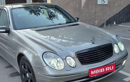 Mercedes-Benz E-Класс, 2003 год, 1 030 000 рублей, 2 фотография