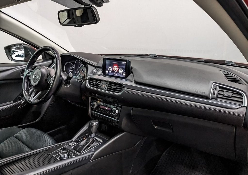 Mazda 6 GJ рестайлинг, 2018 год, 1 915 000 рублей, 13 фотография