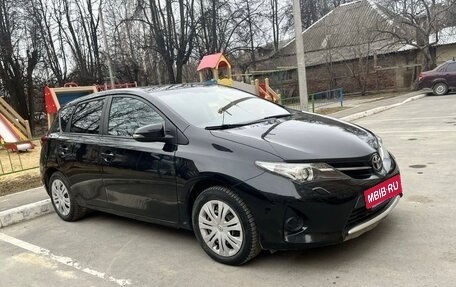 Toyota Auris II, 2014 год, 1 416 940 рублей, 2 фотография