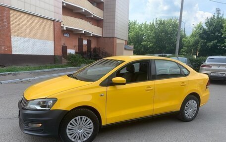 Volkswagen Polo VI (EU Market), 2016 год, 520 000 рублей, 2 фотография