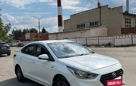 Hyundai Solaris II рестайлинг, 2017 год, 950 000 рублей, 2 фотография