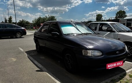 Ford Escort V, 1994 год, 150 000 рублей, 3 фотография