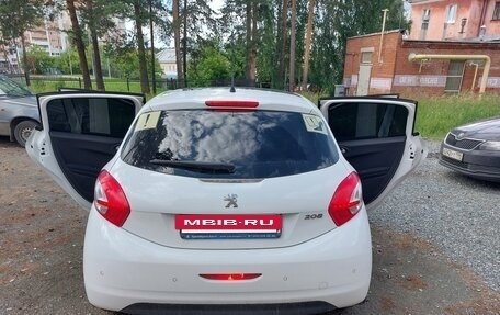 Peugeot 208 II, 2013 год, 985 000 рублей, 7 фотография