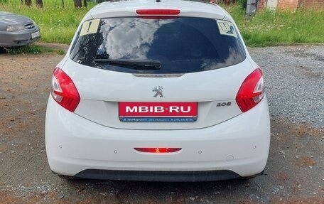 Peugeot 208 II, 2013 год, 985 000 рублей, 6 фотография