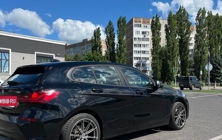 BMW 1 серия, 2020 год, 2 050 000 рублей, 4 фотография