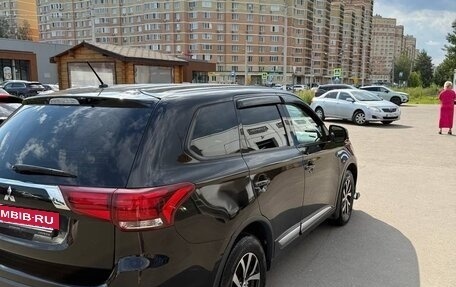 Mitsubishi Outlander III рестайлинг 3, 2016 год, 2 000 000 рублей, 5 фотография