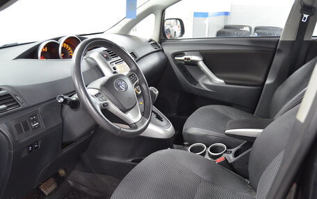 Toyota Verso I, 2012 год, 1 100 000 рублей, 10 фотография