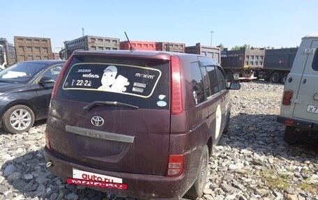 Toyota ISis I, 2004 год, 450 000 рублей, 6 фотография