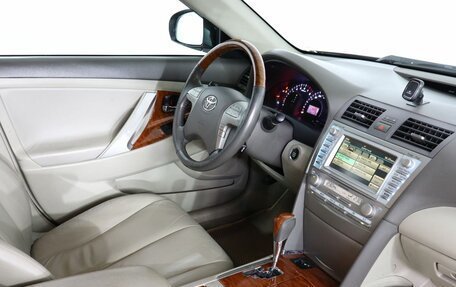 Toyota Camry, 2011 год, 988 000 рублей, 12 фотография