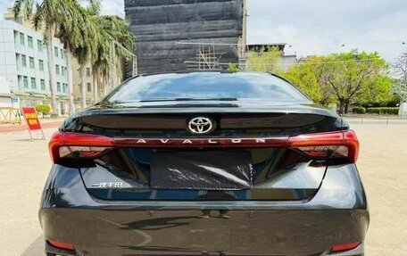 Toyota Avalon, 2022 год, 2 820 000 рублей, 5 фотография