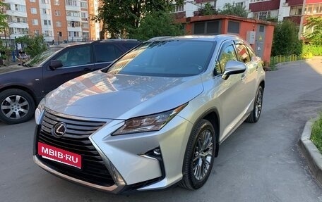 Lexus RX IV рестайлинг, 2017 год, 3 200 000 рублей, 2 фотография
