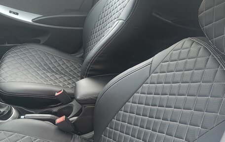 Hyundai Solaris II рестайлинг, 2014 год, 850 000 рублей, 13 фотография