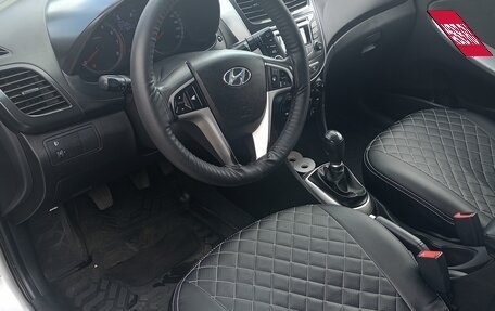Hyundai Solaris II рестайлинг, 2014 год, 850 000 рублей, 12 фотография