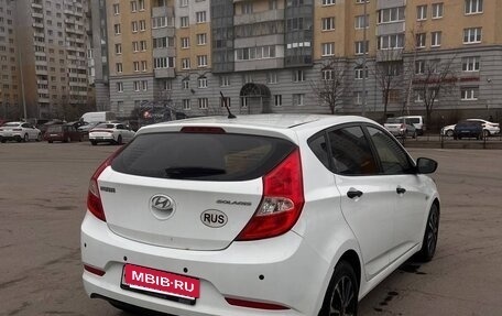 Hyundai Solaris II рестайлинг, 2015 год, 850 000 рублей, 6 фотография