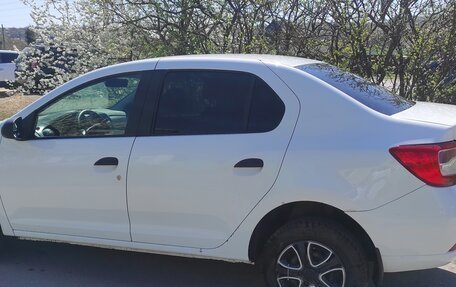 Renault Logan II, 2015 год, 420 000 рублей, 3 фотография