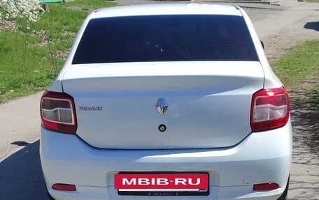 Renault Logan II, 2015 год, 420 000 рублей, 4 фотография